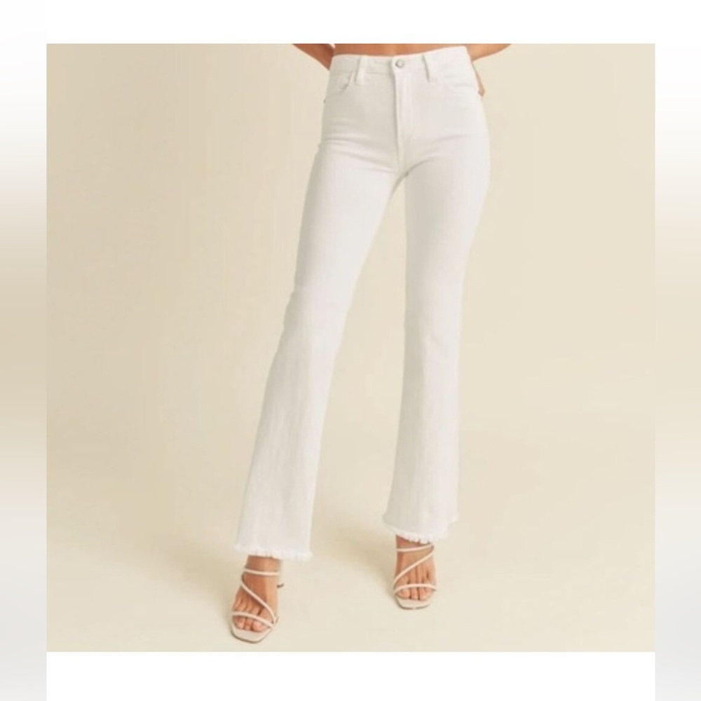 JBD Jeans Flare High Rise Scissor Cut Flare White Jeans NWT Size 31